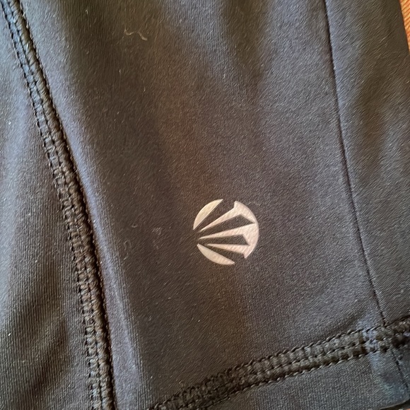 Impact by Jillian Michaels Mock Neck Pullover - Picture 10 of 11